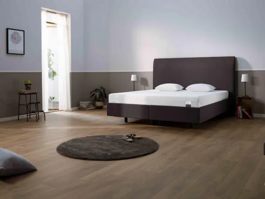 Materasso rigido che allevia i punti di pressione, seguendo il profilo del corpo e adattandosi al peso del corpo, per un sostegno personalizzato, Firm Elite Cooltouch di Tempur