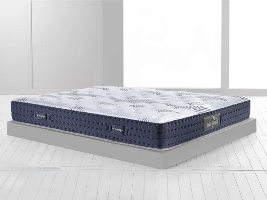 Materasso Magnicool 10 Soft offre una freschezza ineguagliabile grazie all'innovativo tessuto di rivestimento, che favorisce la circolazione dell'aria e mantiene costante il microclima di Magniflex