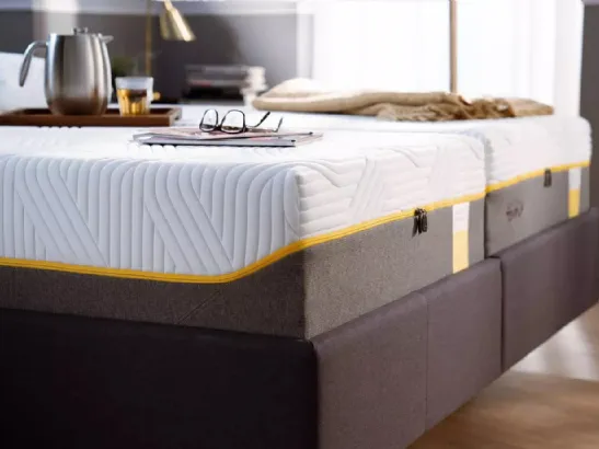 Materasso con supporto medio-rigido che consente di muoversi senza farsi mancare il sostegno Sensation Cooltouch di Tempur