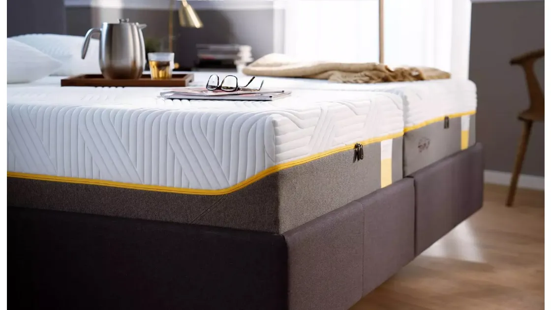 Materasso con supporto medio-rigido che consente di muoversi senza farsi mancare il sostegno Sensation Cooltouch di Tempur