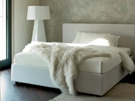 Letto in tessuto imbottito con testiera e box contenitore Joy di Essedue